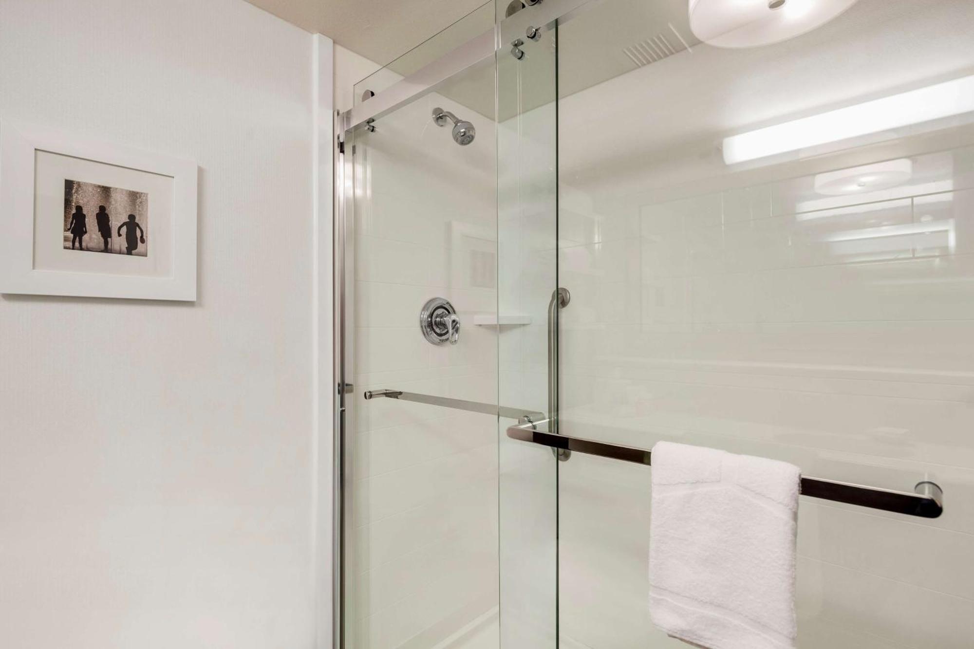 Hampton Inn & Suites Seattle North/Lynnwood Extérieur photo